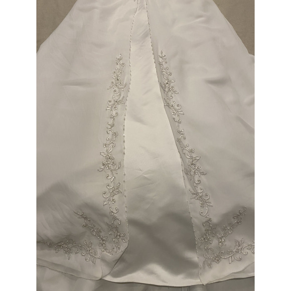 David's Bridal Wedding Dress Womens 12 Strapless Beaded Tiered Ball Gown w Train - Picture 12 of 16